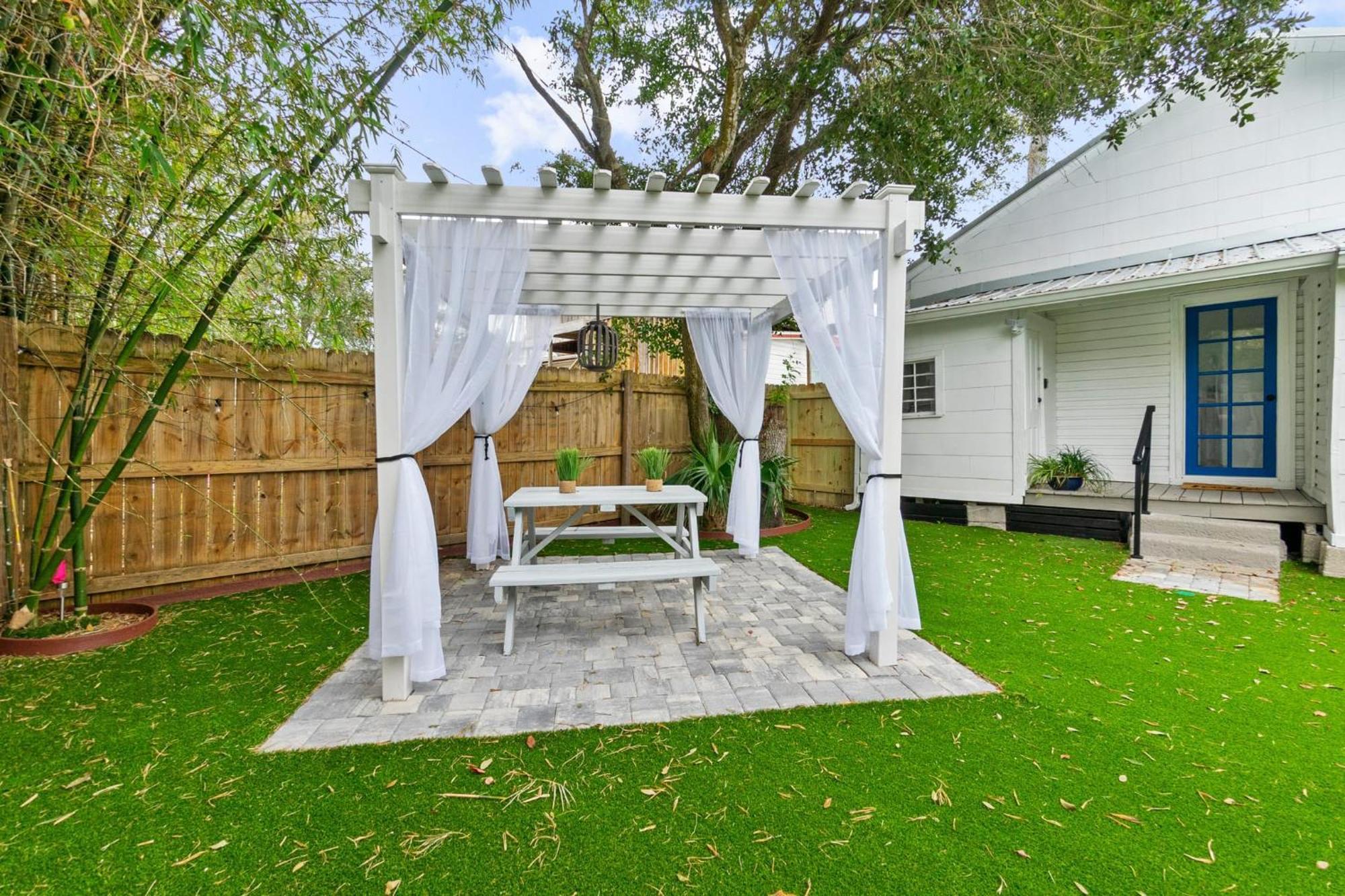 Coco'S Cozy Cabana - Hot Tub Walk To Downtown St. Augustine Exterior photo